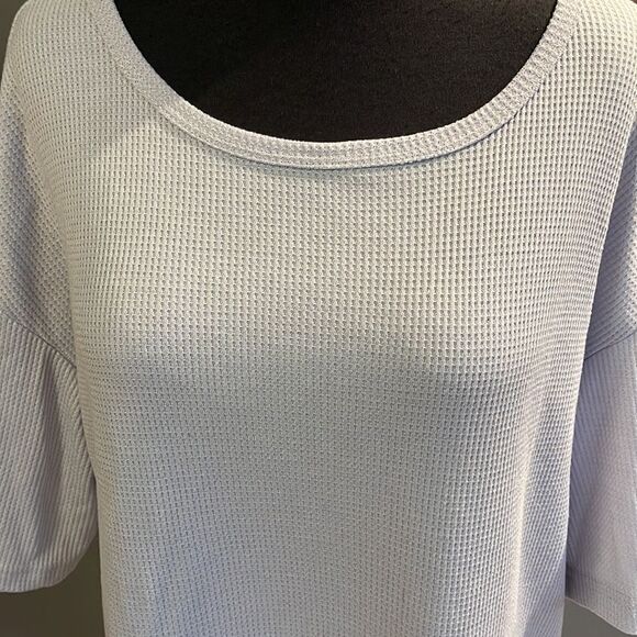 West Loop light blue stretch waffle crew neck short sleeve top. Large- XL. - Picture 2 of 4